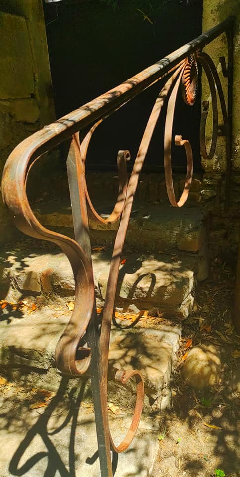 main courante d'escalier extérieur — 2