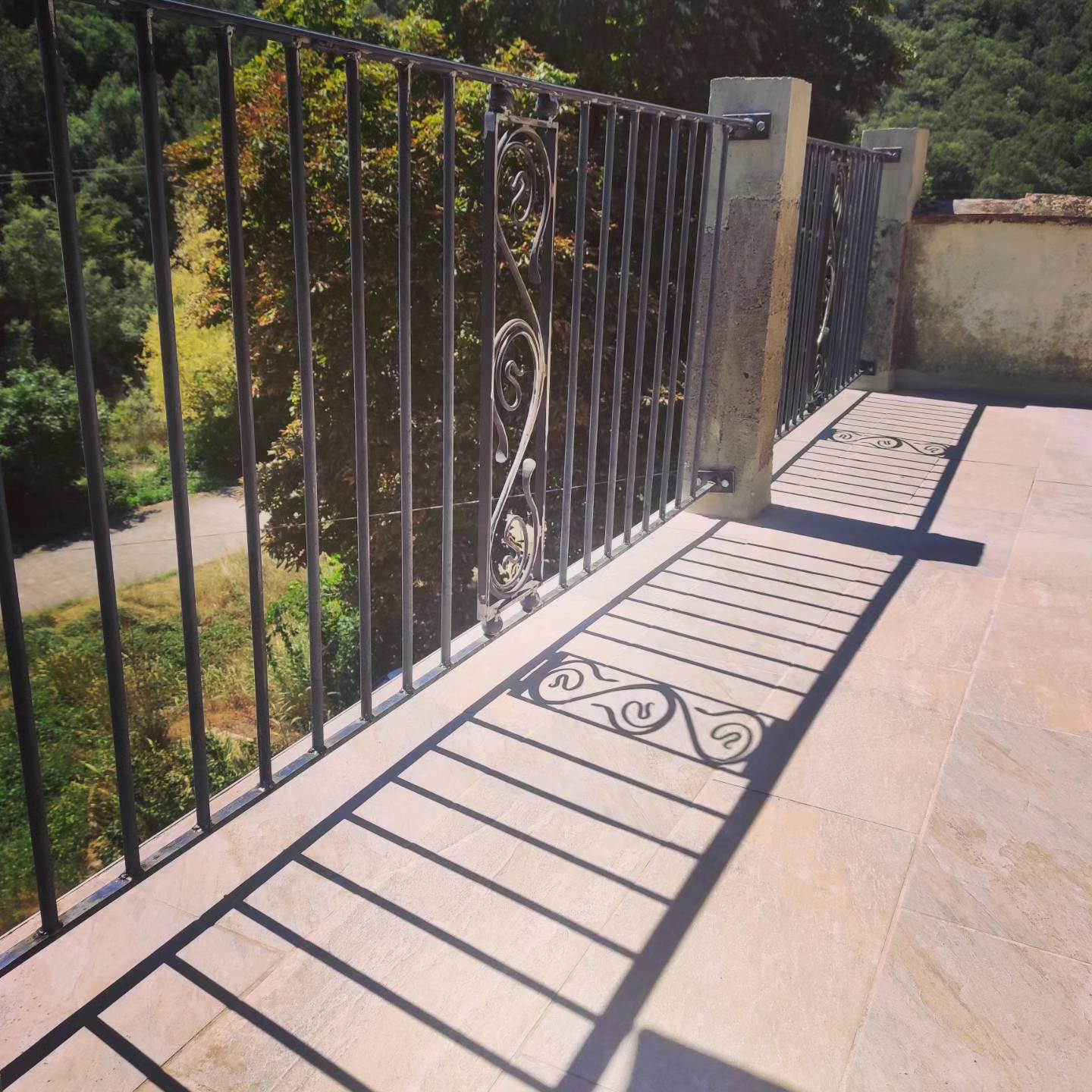 Grille Serpentine — 3