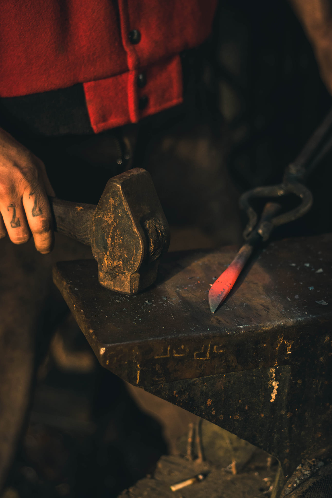 flattening the blade with a forging hammer part 2