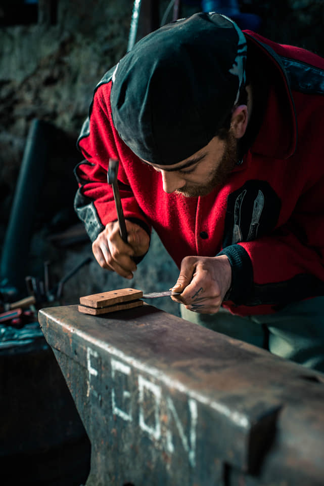 installation of the rivets of the knife handle