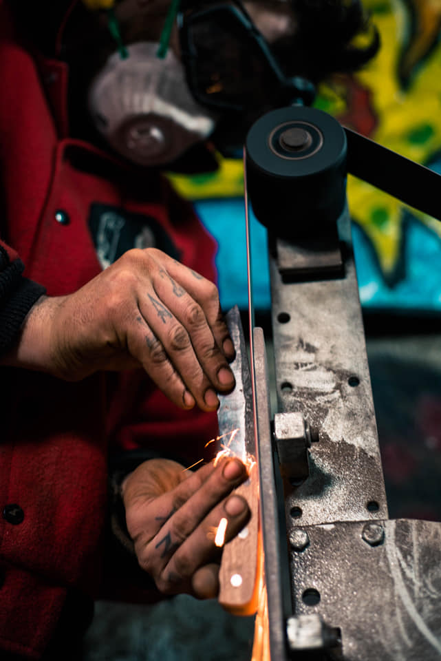 shaping the knife handle by removing material part 3