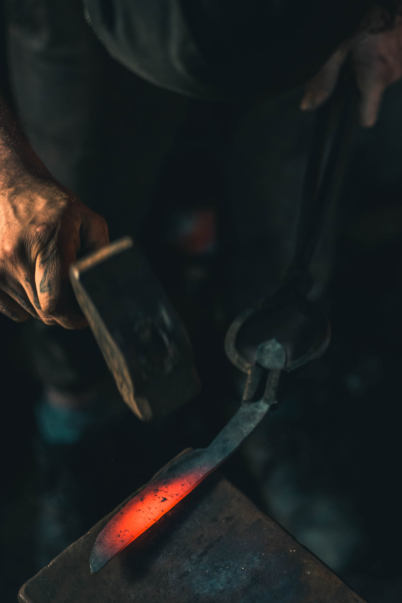 forges the edge of the blade by the action of the hammer part 2