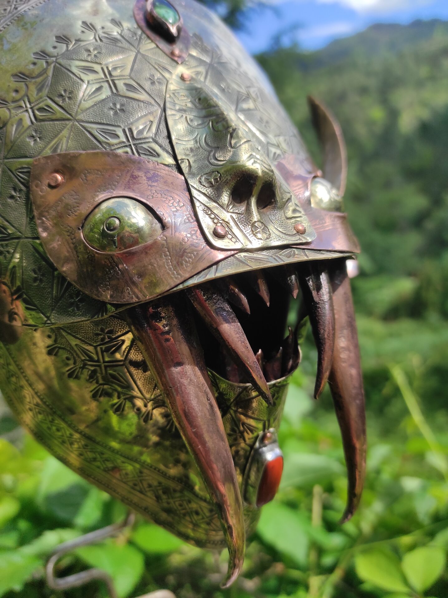 Ritual mask in brass, copper and semi-precious stone — 5