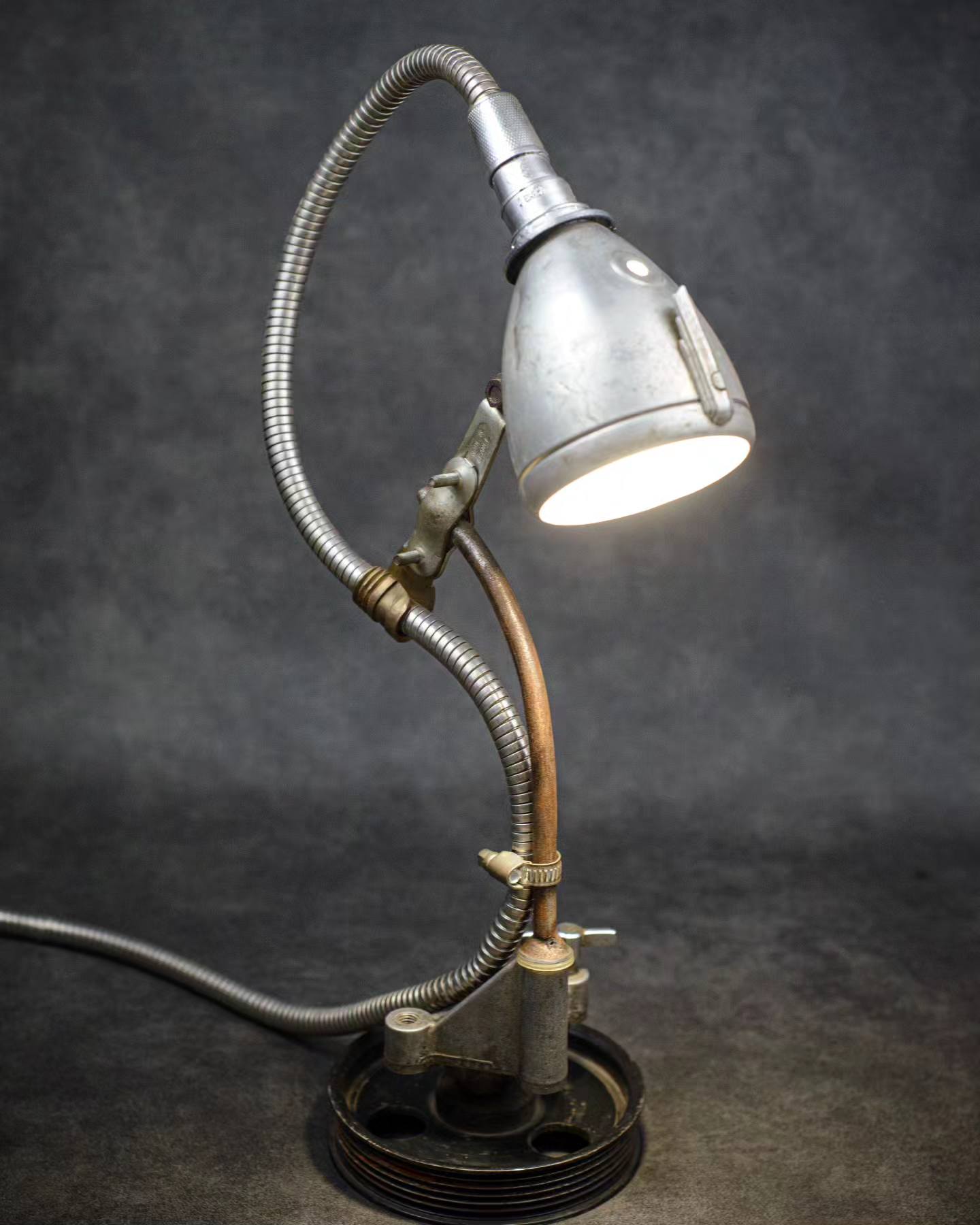 retro-futuristic lamp 2 — 2